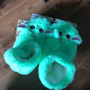 Star Wars: Gorgu: Fuzzy Babba Slipper Socks in size M\L 8-10